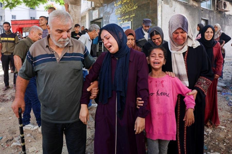Ataques a Gaza continuam fazendo v&iacute;timas