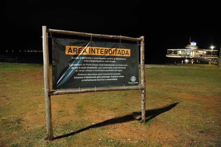 Aviso instalado no local n&atilde;o d&aacute; previs&atilde;o de libera&ccedil;&atilde;o