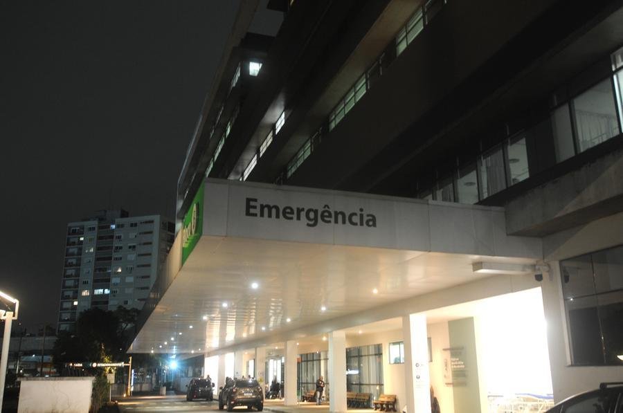 Hospital de Cl&iacute;nicas anunciou restri&ccedil;&atilde;o de atendimentos