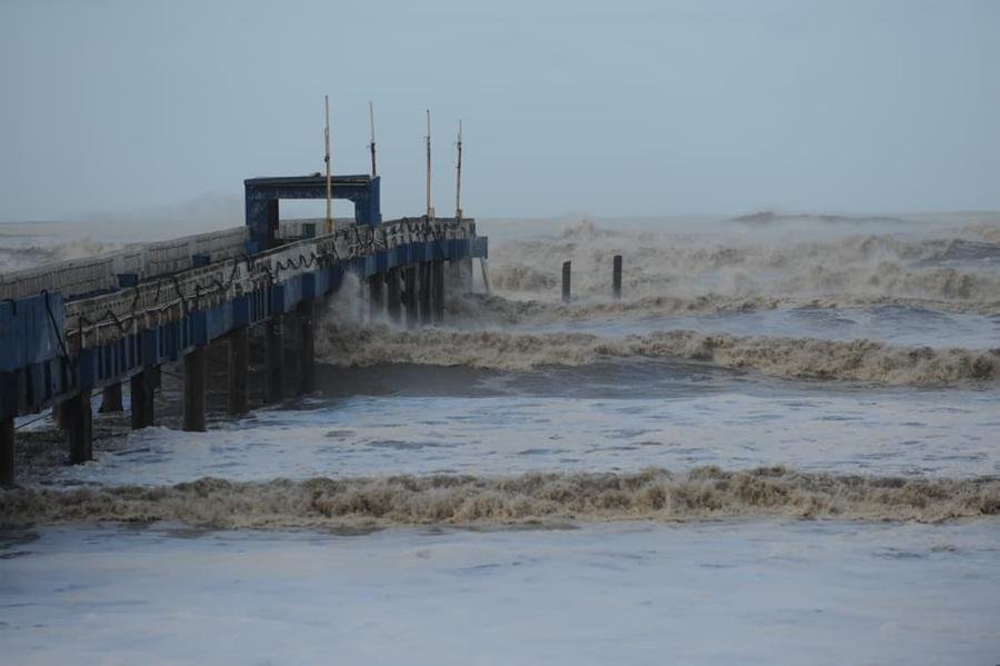 Ciclone extratropical derrubou mais um&nbsp;trecho de cerca de 70 metros do ponto tur&iacute;stico do Litoral Norte