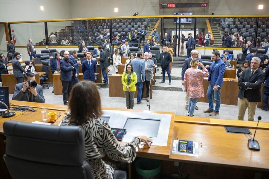 Nos bastidores, sub-relatorias est&atilde;o sendo negociadas entre os parlamentares