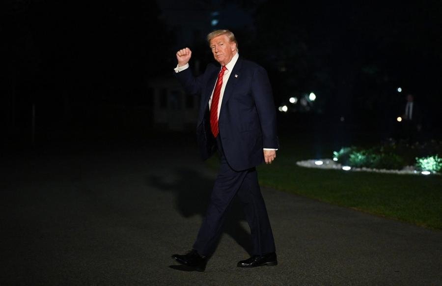 UE suspende medidas de retalia&ccedil;&atilde;o ap&oacute;s acordo comercial alcan&ccedil;ado com Trump