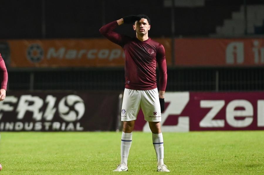Alan comemora o gol da vit&oacute;ria do Caxias contra o ABC