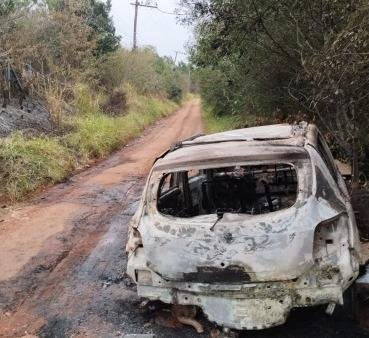 Corpo e ve&iacute;culo foram encontrados totalmente carbonizados em Alvorada