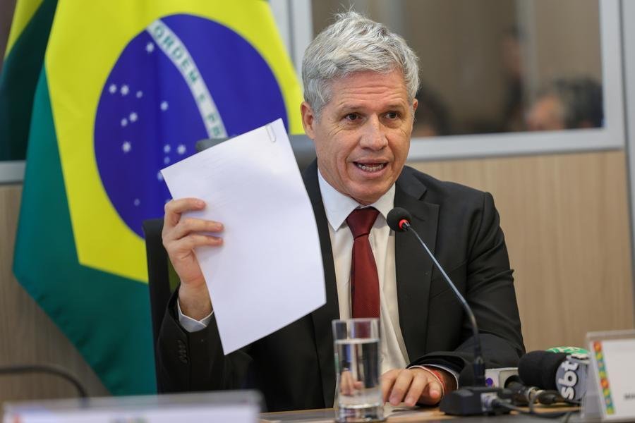 &ldquo;A validade dessa medida &eacute; o tempo para a solu&ccedil;&atilde;o definitiva do tema imprevisto tanto para o governo, quanto para a sociedade brasileira&rdquo;, assegurou o ministro
