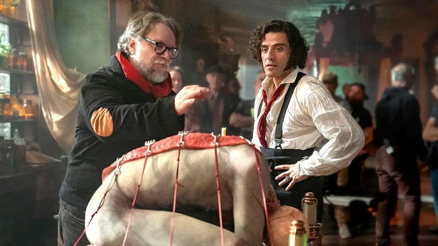 A competi&ccedil;&atilde;o pelo Le&atilde;o de Ouro deste ano em Veneza tamb&eacute;m inclui uma das obras mais 
esperadas de Guillermo del Toro, &lsquo;Frankenstein&rsquo;