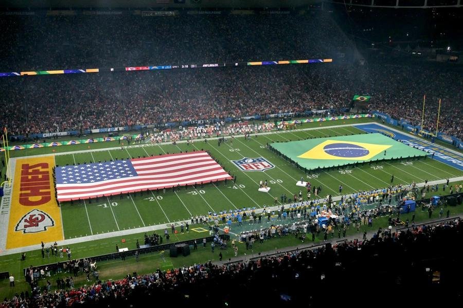 Taylor Swift n&atilde;o compareceu ao jogo de seu noivo, o jogador Travis Kelce, em S&atilde;o Paulo