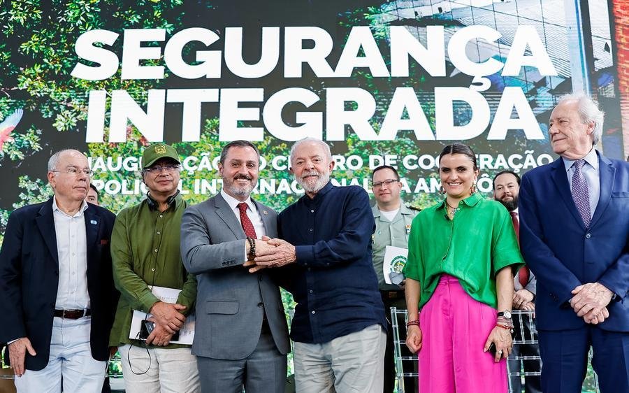 Lula: &ldquo;N&atilde;o existe espa&ccedil;os vazios, o crime ocupa os lugares que o Estado n&atilde;o preenche"