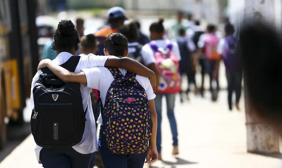Mobiliza&ccedil;&atilde;o &eacute; para vacinar adolescentes com idade entre 15 e 19 anos