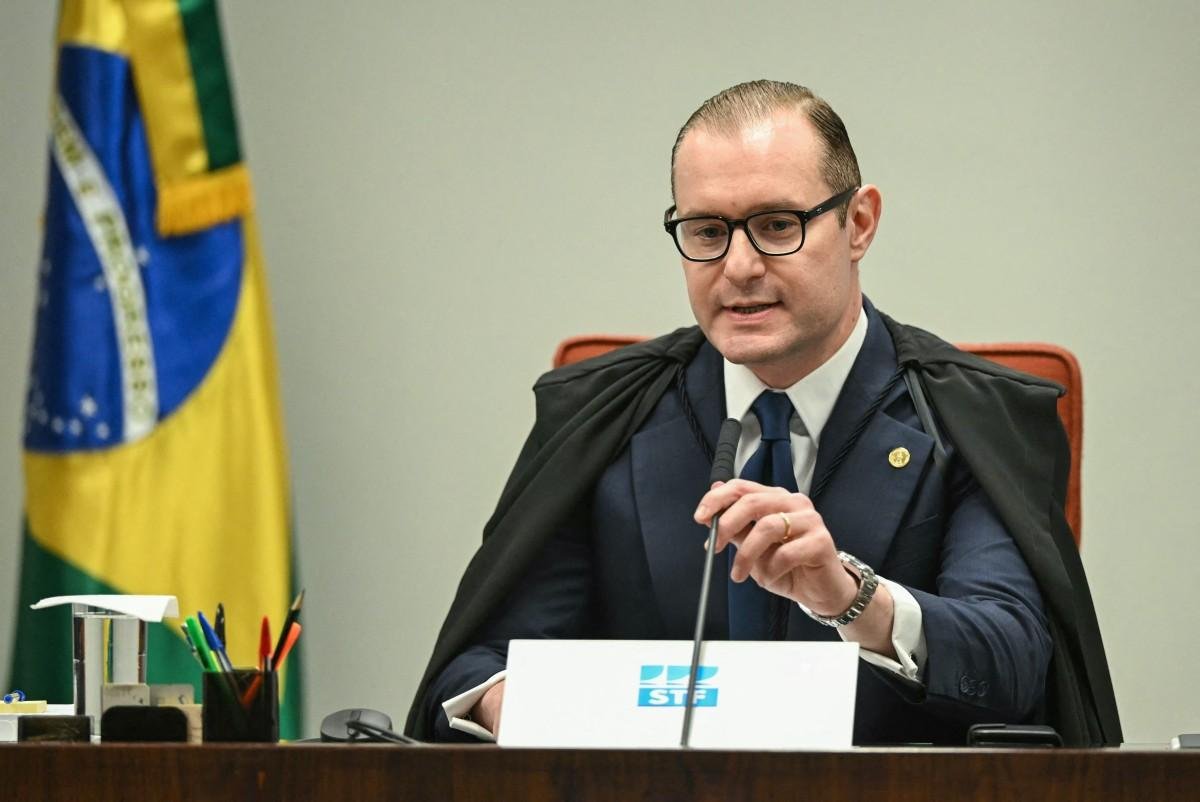 Magistrado do STF assume segundo mandato como suplente na Corte Eleitoral