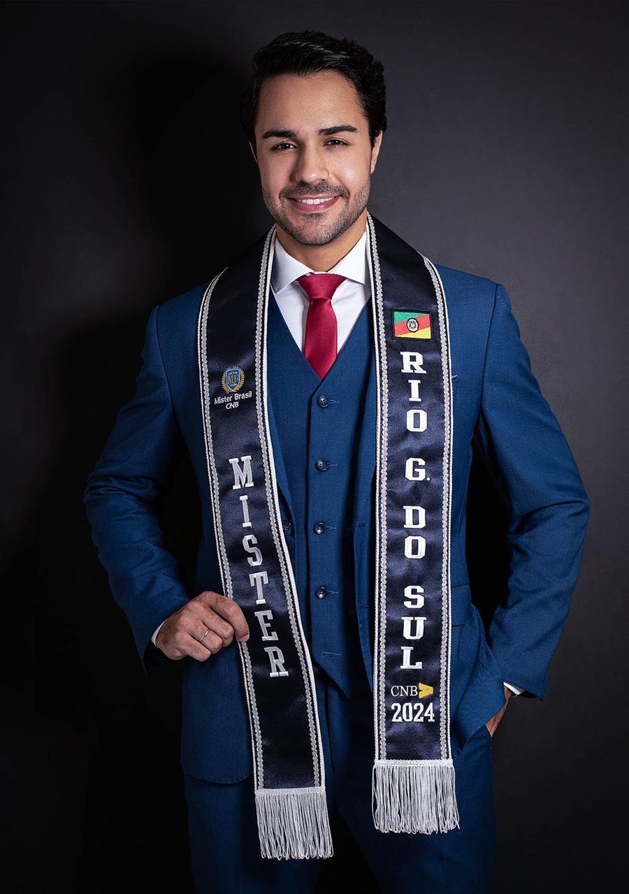 Gustavo Oliveira, de Novo Hamburgo, foi aclamado Mister RS 2024