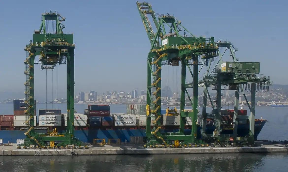 Doença de Newcastle: Malásia também suspende importação de produtos avícolas do Brasil