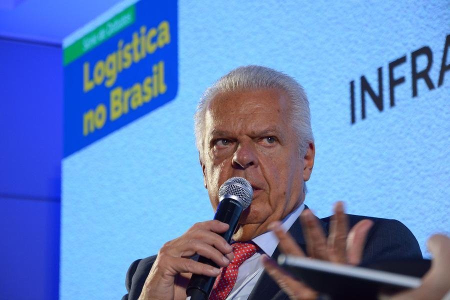 Presidente Jorge Bastos debateu o assunto na palestra &ldquo;Infraestrutura e Desenvolvimento Regional: Desafios do Sul do Brasil&rdquo;