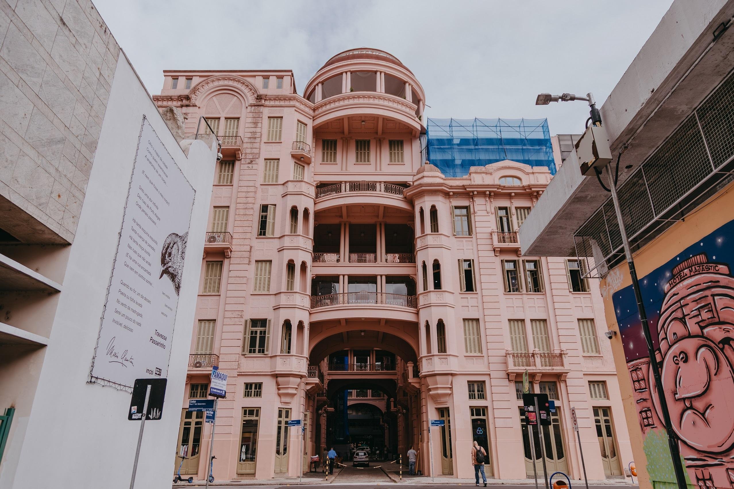 A Casa de Cultura Mario Quintana (CCMQ) sedia a 2&ordf; edi&ccedil;&atilde;o da Trienal de Arquitetura e Urbanismo, promovida pelo Conselho de Arquitetura e Urbanismo do RS (CAU/RS)
