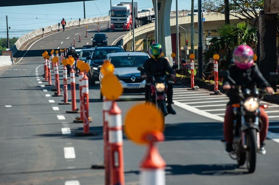 Obras do corredor humanit&aacute;rio