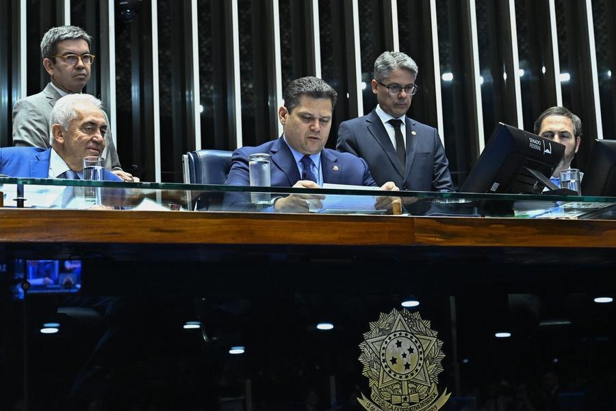 Por conta da vota&ccedil;&atilde;o un&acirc;nime na CCJ, n&atilde;o havia necessidade de vota&ccedil;&atilde;o no plen&aacute;rio, afirmou Alcolumbre
