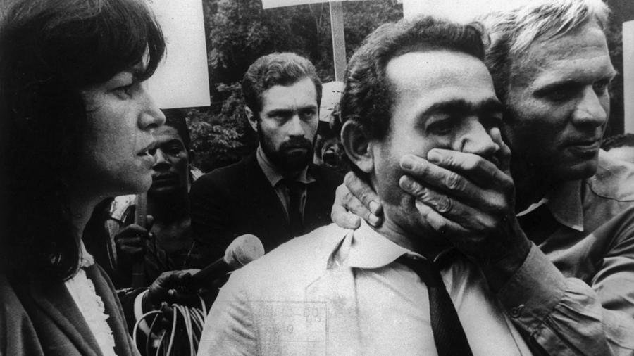 Abertura da mostra homenageia a obra de Glauber Rocha com a exibi&ccedil;&atilde;o de "Terra em Transe"