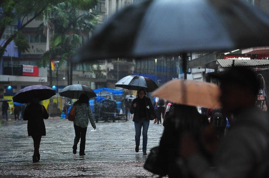 A MetSul Meteorologia alerta que esta virada do m&ecirc;s trar&aacute; uma sequ&ecirc;ncia de epis&oacute;dios de instabilidade no Sul do Brasil