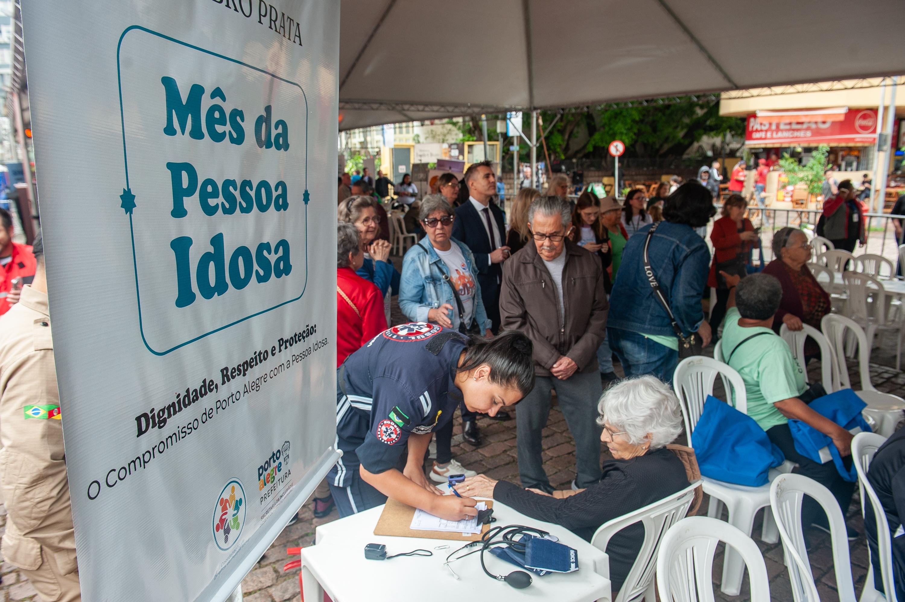 Brasil tem mais de 32 milh&otilde;es de pessoas com 60 anos, o que representa 15,8% dos brasileiros