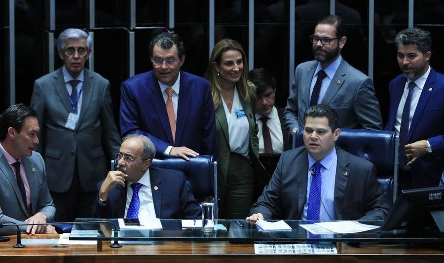 Pela proposta, o benefici&aacute;rio que receber o valor sem solicitar poder&aacute; devolver, al&eacute;m de ficar isento do pagamento de quaisquer encargos