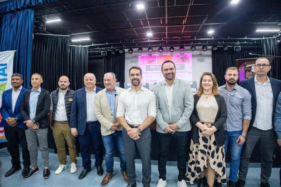 Participantes do an&uacute;ncio destacaram relev&acirc;ncia do suporte t&eacute;cnico e financeiro &agrave;s prefeituras