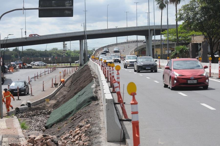 At&eacute; o momento, Capital j&aacute; investiu mais de R$ 600 milh&otilde;es em interven&ccedil;&otilde;es p&oacute;s-enchente para adaptar cidade para futuros eventos clim&aacute;ticos
