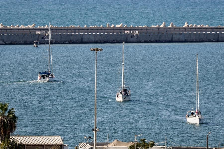 A Flotilha Global Sumud, formada por cerca de 50 embarca&ccedil;&otilde;es e que tenta furar o bloqueio &agrave; Faixa de Gaza transportando ajuda humanit&aacute;ria
