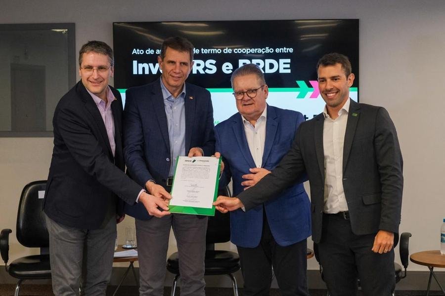 Termo de coopera&ccedil;&atilde;o t&eacute;cnica entre o Invest RS e o Banco Regional de Desenvolvimento do Extremo Sul (BRDE)
