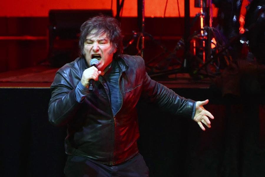 Milei cantou m&uacute;sicas de rock e uma can&ccedil;&atilde;o folcl&oacute;rica judaica