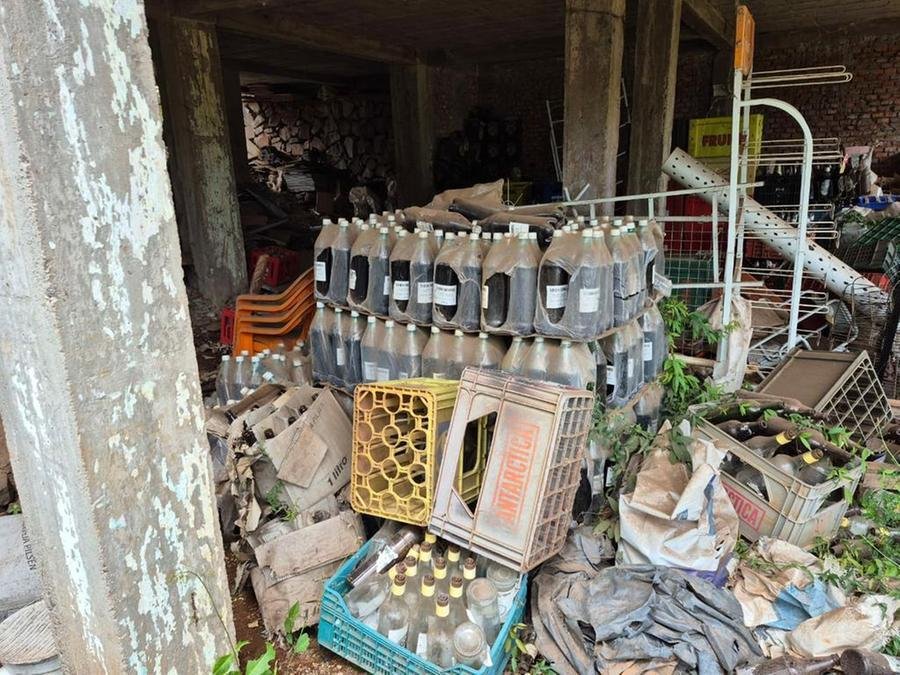 Parte das bebidas n&atilde;o apresentavam qualquer comprova&ccedil;&atilde;o de origem ou continham r&oacute;tulos adulterados