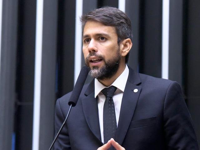 Medida precisa ainda ser votada pelo plen&aacute;rio da C&acirc;mara e pelo plen&aacute;rio do Senado at&eacute; 23h59 desta quarta, 8, para n&atilde;o perder a validade