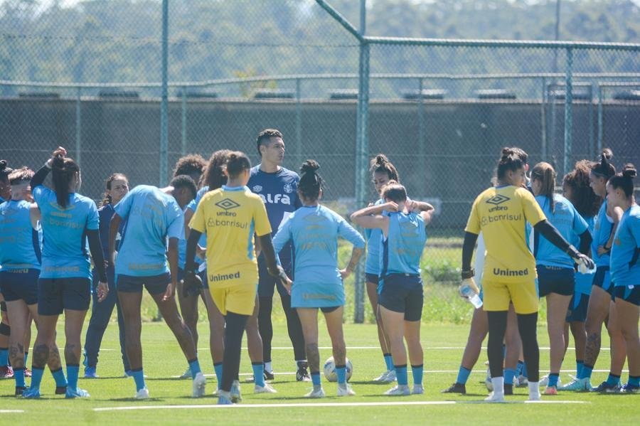 Gr&ecirc;mio realizou o maior investimento da hist&oacute;ria do futebol feminino