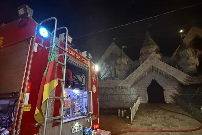 Bombeiros controlam inc&ecirc;ndio em Gramado