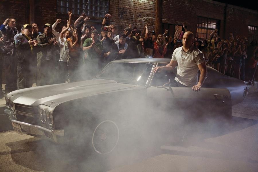Vin Diesel &eacute; o principal ator e produtor de "Velozes e Furiosos", interpretando Dom Toretto
