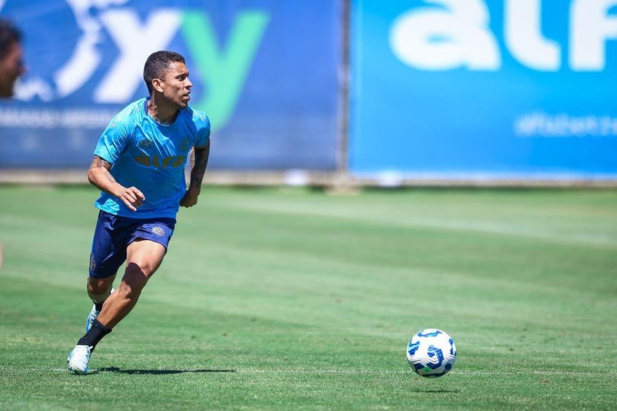 Marcos Rocha est&aacute; recuperado de dores musculares