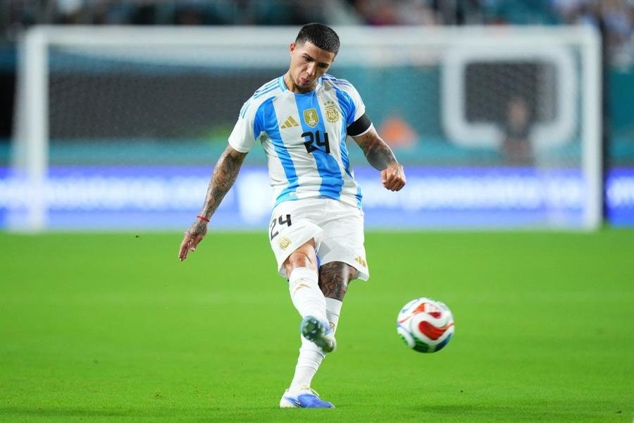 Volante do Chelsea est&aacute; fora da Sele&ccedil;&atilde;o Argentina