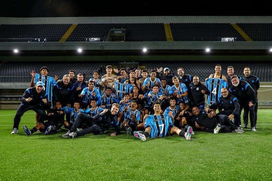 Gr&ecirc;mio decide o Brasileir&atilde;o Sub-17 contra o Atl&eacute;tico-MG