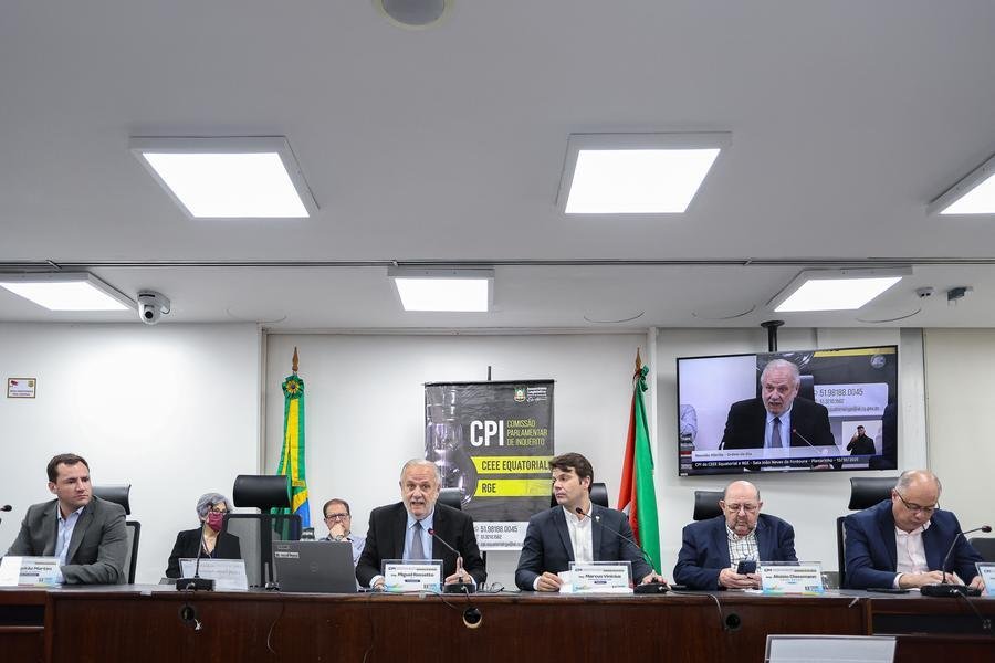 Requerimento para convidar o governador foi rejeitado por sete a quatro
