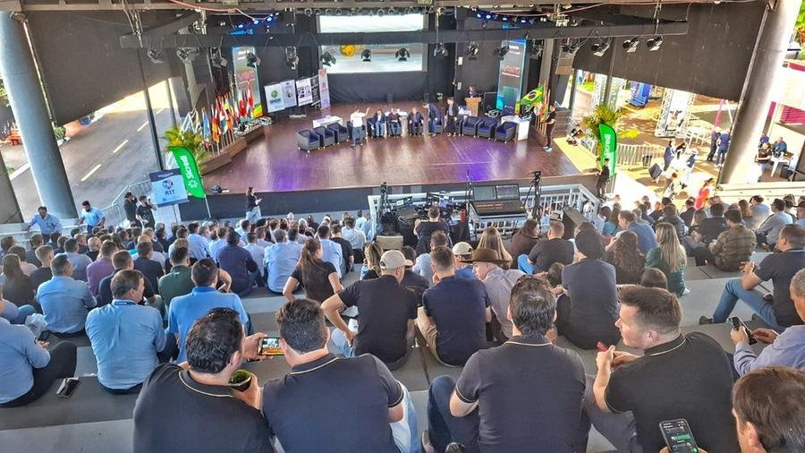 Mais de 750 pessoas acompanharam as palestras na Expofest