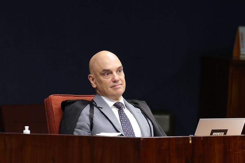 Torcedor do Corinthians, o ministro Alexandre de Moraes reagiu a cita&ccedil;&atilde;o do advogado de forma bem-humorada