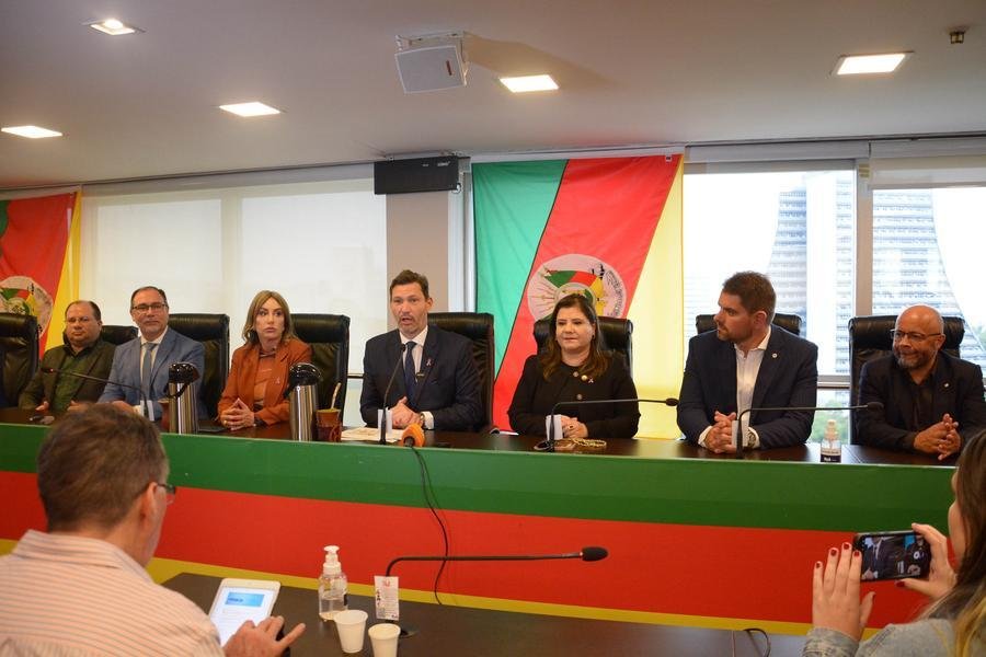 Apresenta&ccedil;&atilde;o oficial do F&oacute;rum ocorreu na manh&atilde; desta quinta-feira, na sede da OAB/RS, em Porto Alegre