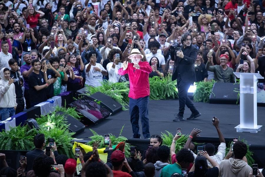 Lula est&aacute; em S&atilde;o Bernardo do Campo, no ABC paulista, para fazer o an&uacute;ncio do edital