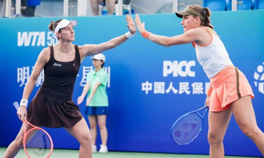 Luisa Stefani chegou na final ao lado da h&uacute;ngara Timea Babos