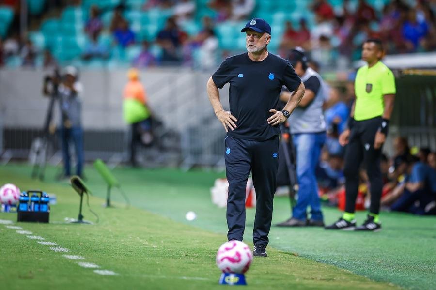 Mano Menezes reconheceu a fraca atua&ccedil;&atilde;o da equipe em Salvador
