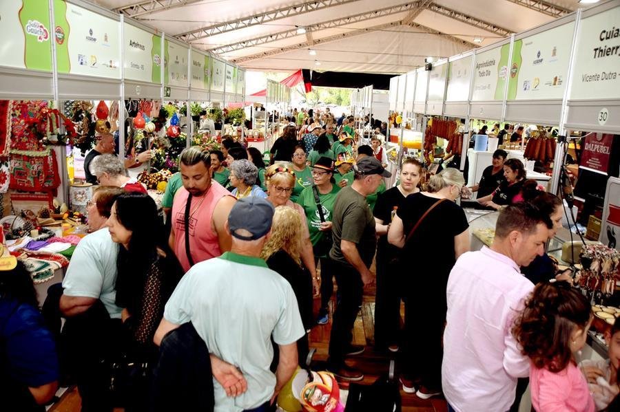 Grande variedade de produtos dos agricultores atrai visitantes e amplia as vendas