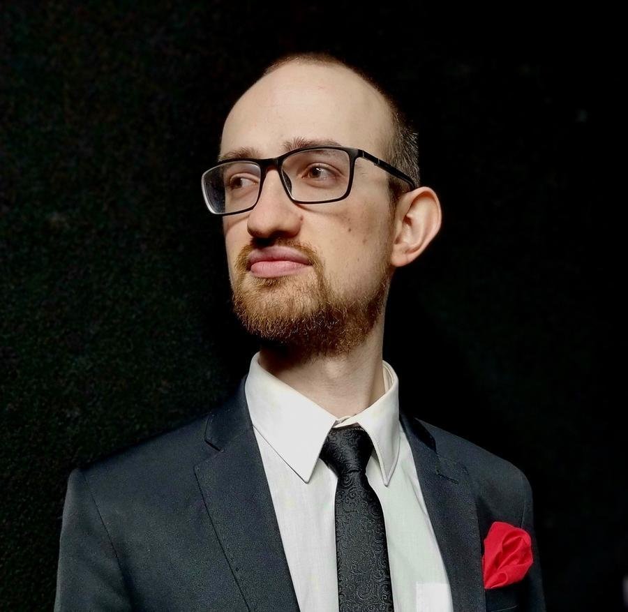Cantor Guilherme Roman integra apresenta&ccedil;&otilde;es da Ospa no final de semana