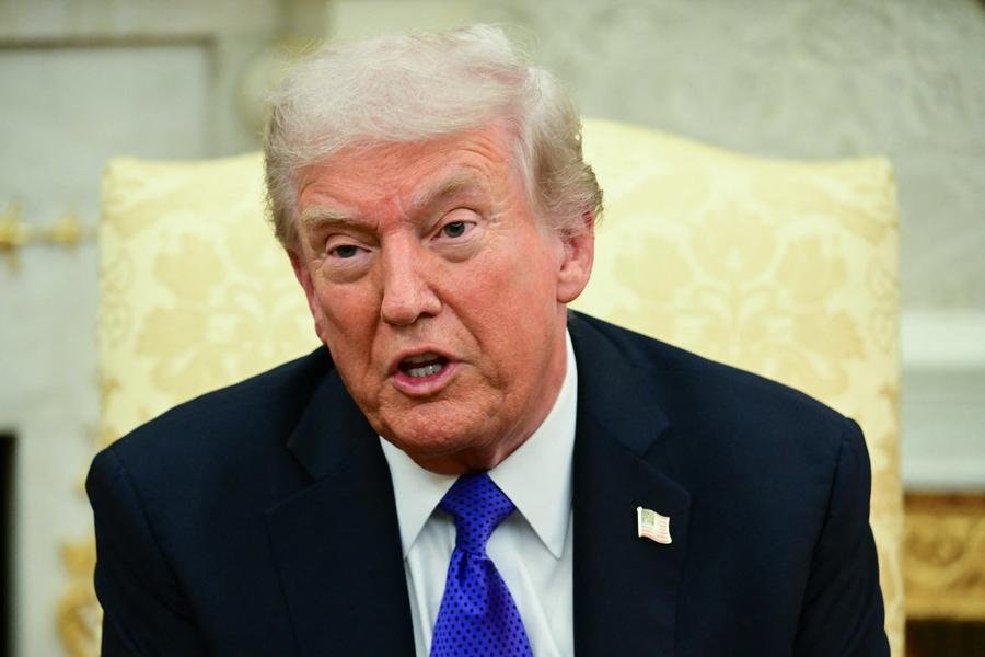Trump cancelou encontro antecipado com Putin