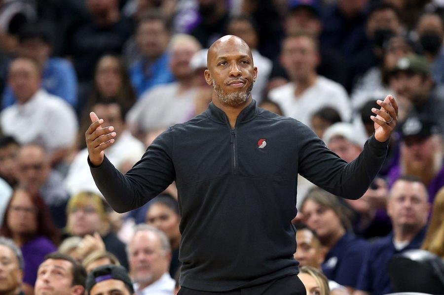 T&eacute;cnico do Portland Trail Blazers, Chauncey Billups, foi preso em meio a uma investiga&ccedil;&atilde;o sobre apostas ilegais