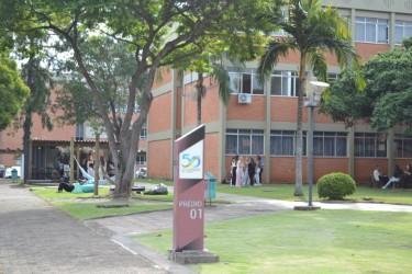 Universidade amplia oferta, com expans&atilde;o planejada e investimentos