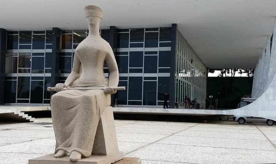 A justificativa para a cria&ccedil;&atilde;o &eacute; aumentar a reten&ccedil;&atilde;o de profissionais qualificados